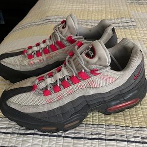95 Nike Air Max